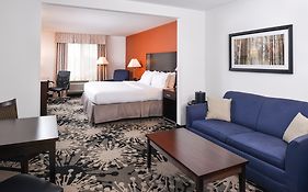 Holiday Inn Express & Suites Greenfield By Ihg